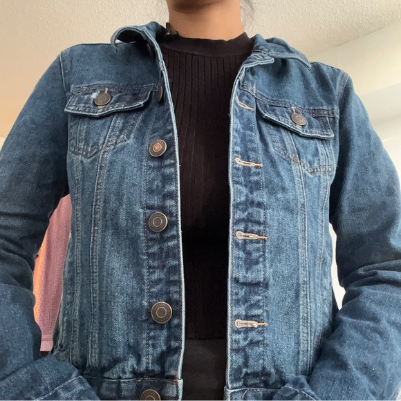 Ardene Denim Jacket in Medium. - Picture 1 of 5